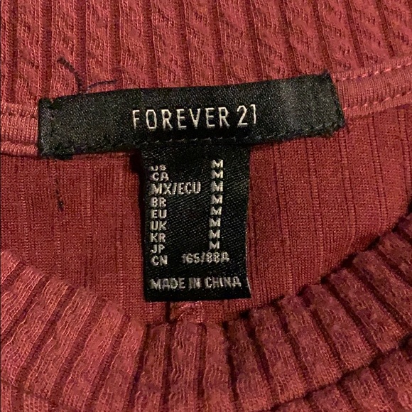 Forever 21 Cropped Sweater - Picture 3 of 4